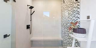 Fully Furnished 4-Bedroom Tetherow Home | Hot Tub + Home Services Included Gallery 18