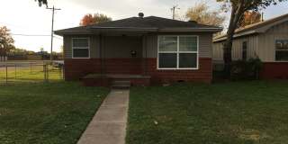 Recently remodeled home close to the park Gallery 10