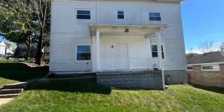 Updated 4BR/2BA Home for Rent – Large Backyard & Ample Living Space Gallery 1