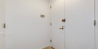 100 Cuttermill Road Gallery 7