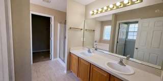 15677 MOSS HOLLOW Drive Gallery 23