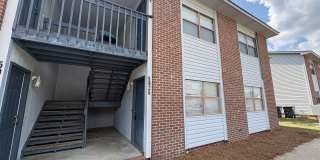 2 BEDROOM IN THE HEART OF HOPE MILLS! Gallery 1