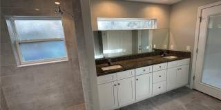 5825 N Larkspur Way Gallery 8