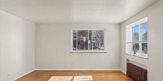 525 N Jackson St Gallery 4