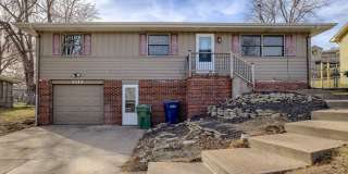 Conveniently Located 3 Bedroom Bellevue Home!! Gallery 1