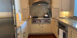 28 MAIN Street Gallery 12