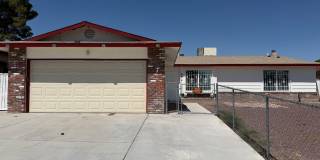 4 Bedroom 2 Bathroom House with 2 Car Garage Located in Fashion Square Near Schools and Shopping 4 Bedroom 2 Bathroom House with 2 Car Garage Located in Fashion Square Near Schools and Shopping Gallery 6