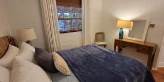 717 Macy Street Gallery 10