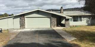 3 bedroom 2 bathroom house - Stewart Lennox Gallery 1