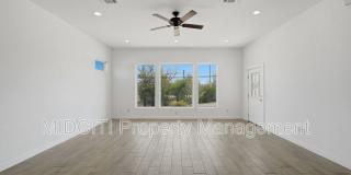 895 E Mather St Gallery 12