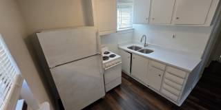 916 N Poplar Street Gallery 3