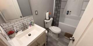 Updated 3 Bedroom Home in Hanford Gallery 9