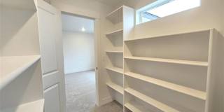 $1000 OFF YOUR 1ST MONTHS RENT! BRAND NEW TOWNHOME IN THE DESIRABLE SOUTHRIDGE AREA! Gallery 37