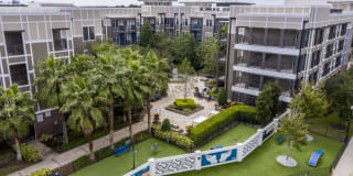 NoHo Flats Gallery 13