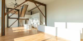 400 E Martin Street Gallery 4