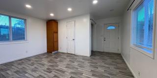Lovely 2 Bedroom Downtown Antioch Gallery 1