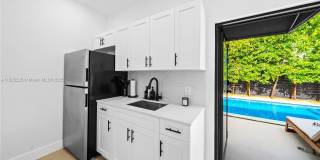 550 NW 42nd St Gallery 48