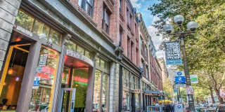 Experience penthouse living in the heart of Seattle! Gallery 1
