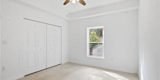 939 19th Street Gallery 10