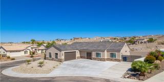 Beautiful 4 Bedroom newer Home with Lots of Added Space. Gallery 1