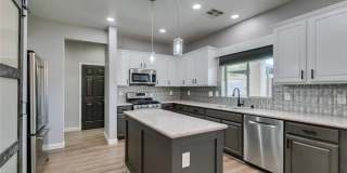 Beautiful Mission Hills Home with Loft, Custom Finishes & Multiple Patios Gallery 25