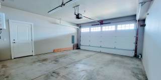 Luxurious and spacious 3 bed home in Manette Gallery 25