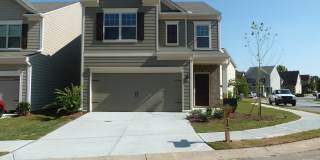 4BR/2.5BA Home in a Swim/Tennis Community Gallery 1