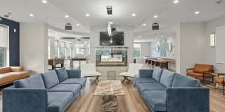 Renaissance Plaza Square Gallery 24