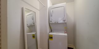Tastefully furnished 1 bed/1 bath unit in 4-unit boutique building the heart of South Beach! Gallery 8
