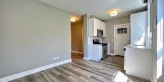 3935 N Janssen Gallery 1