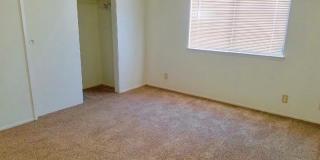 2 BEDROOM 1 BATH - UPSTAIRS UNIT Gallery 6