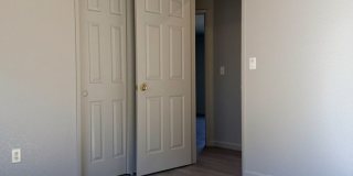 4/2 with open floor plan Available NOW!! Gallery 17