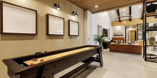 Caroline Georgetown Gallery 19
