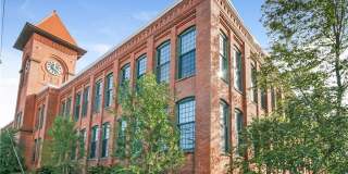 25 Grand Street Gallery 1