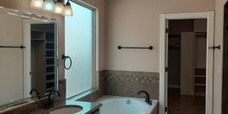 4 BEDROOM 3 BATHROOM HOME Gallery 51