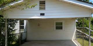 Centrally located 3 BR 1.5 Bath Centrally located 3 BR 1.5 Bath Gallery 3