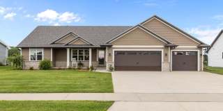 1756 Red Oak Street Gallery 1