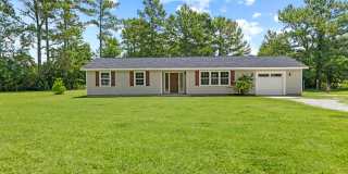 Charming Country Home on 1+ Acres Gallery 1