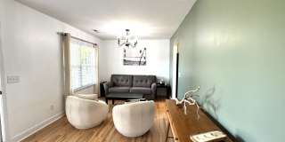 Minutes to the Beach! Conveniently located between Jacksonville & Wilmington Gallery 5