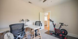 Beautifully Updated Fresno Tower Home, 3BR/2BA, plus Solar!! Gallery 14