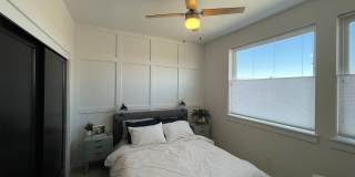 Modern 2BR + Office Townhome with Rooftop Deck in Prime Sunnyside/Highlands Location Gallery 7