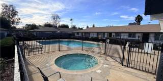 812 E Washington Gallery 11