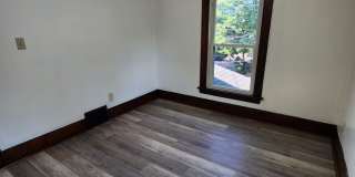 Beautifully Update 4 Bedroom House For Rent in Firestone Park Gallery 21