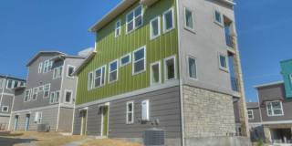 Gorgeous Condo in Edgewick - Minutes from Soco! Gallery 34