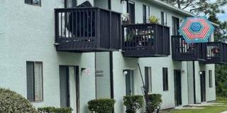 Clean and convenient 2‑bedroom in SE Palm Bay! Gallery 1