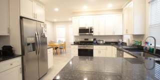 Charming 4 Bedroom Gallery 6