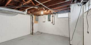 735 E Mithoff Street Gallery 13