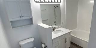 Palm Court 2 bedroom and 2 bathroom ground floor unit with 2 parking Gallery 8