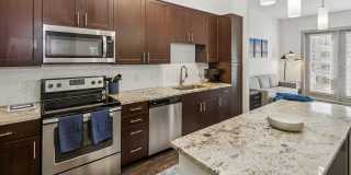 Crest at Las Colinas Gallery 23