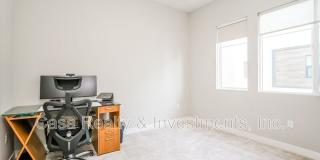 2117 Copper Walk Gallery 5